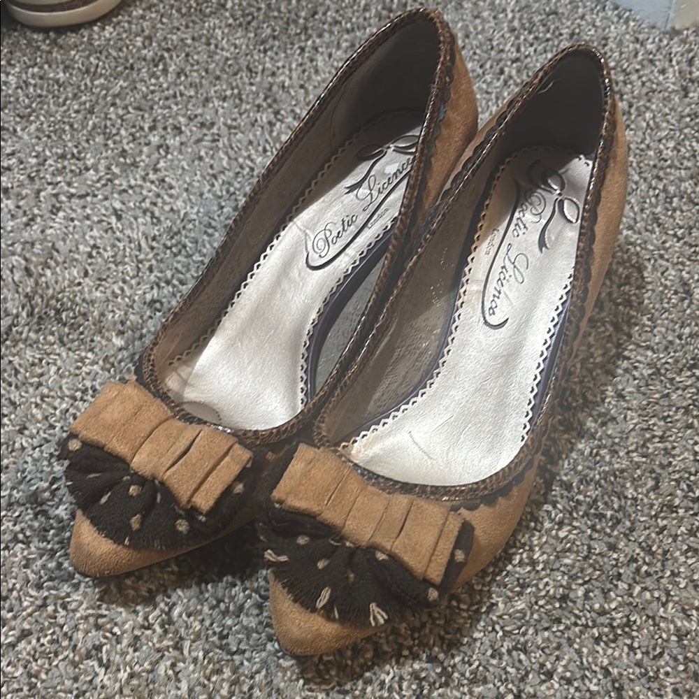 Poetic License women’s size 8 39 Tan and Brown low heel with Bow Detail - Picture 3 of 7